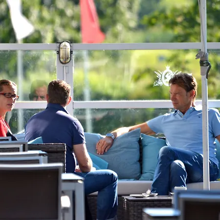 Hotel Der Valk Htl Ara 4*