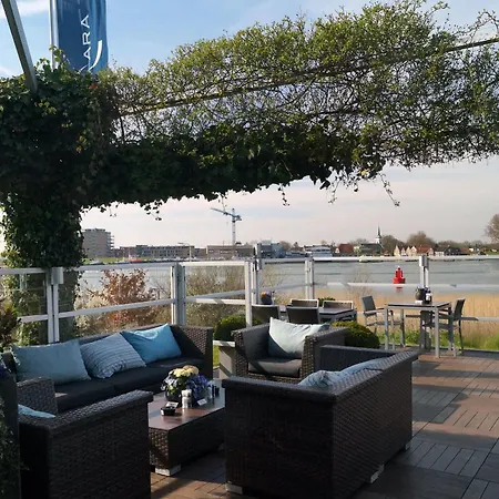 Szálloda Der Valk Htl Ara 4*