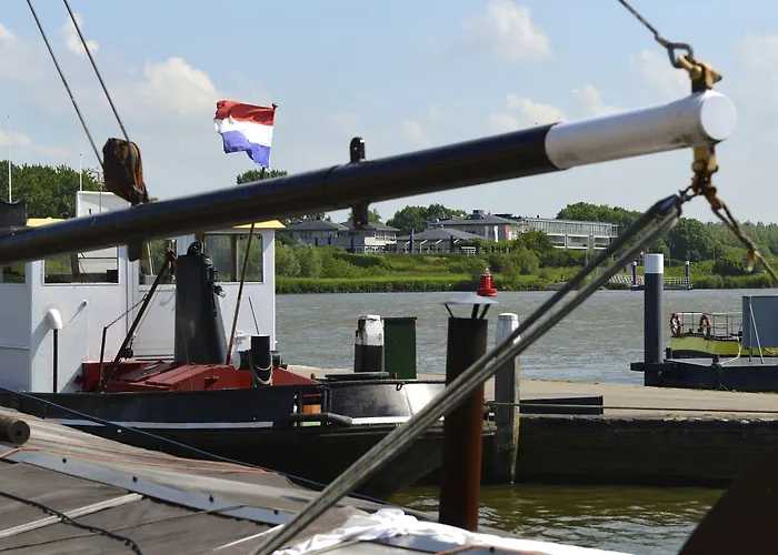 Hotel Der Valk Htl Ara